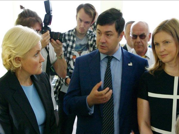 golodec_i_urazov_inspektirujut_bazovoe_uchilishhe_mezhregionalnogo_centra_kompetencij